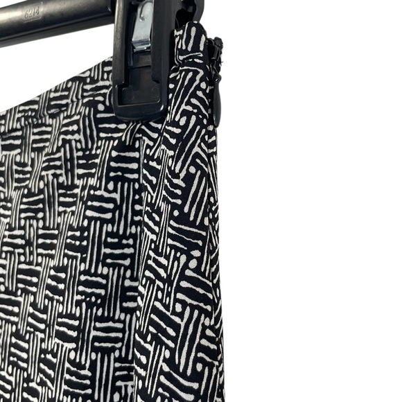 Vintage Talbots Black Tan A-Line side zipper Midi 100% silk Skirt Size 12 - Picture 5 of 11